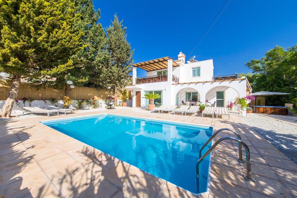 Villa Eva Peyia Esterno foto